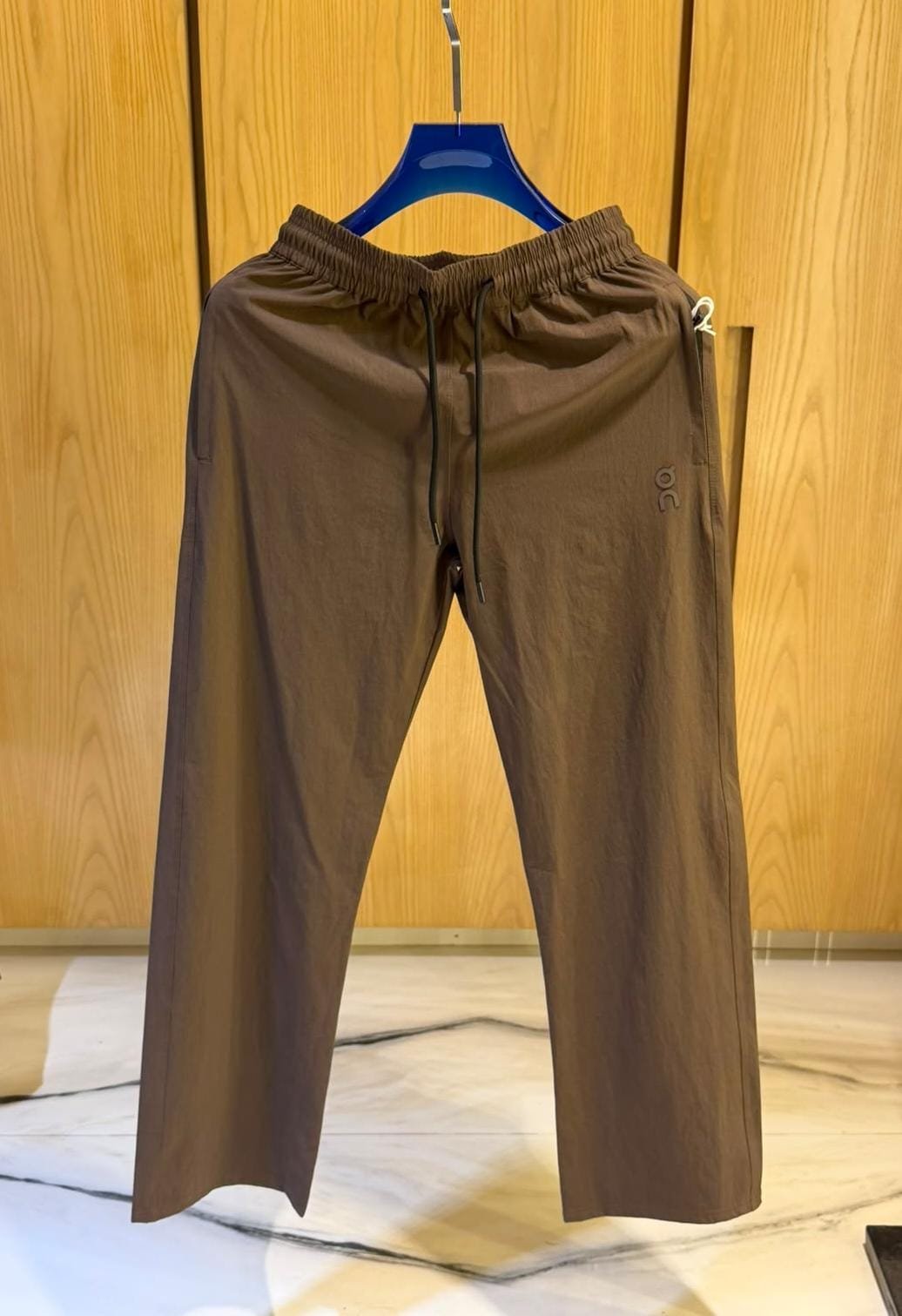 On Cloud First Copy imported track pants for men